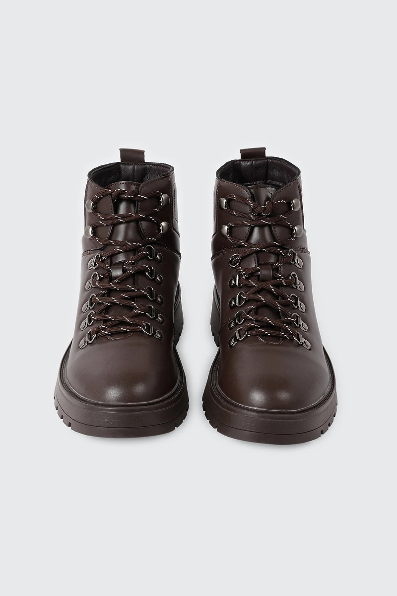 Bottes à lacets doublées
