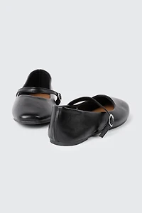 Pointed Toe Mary Jane Flats