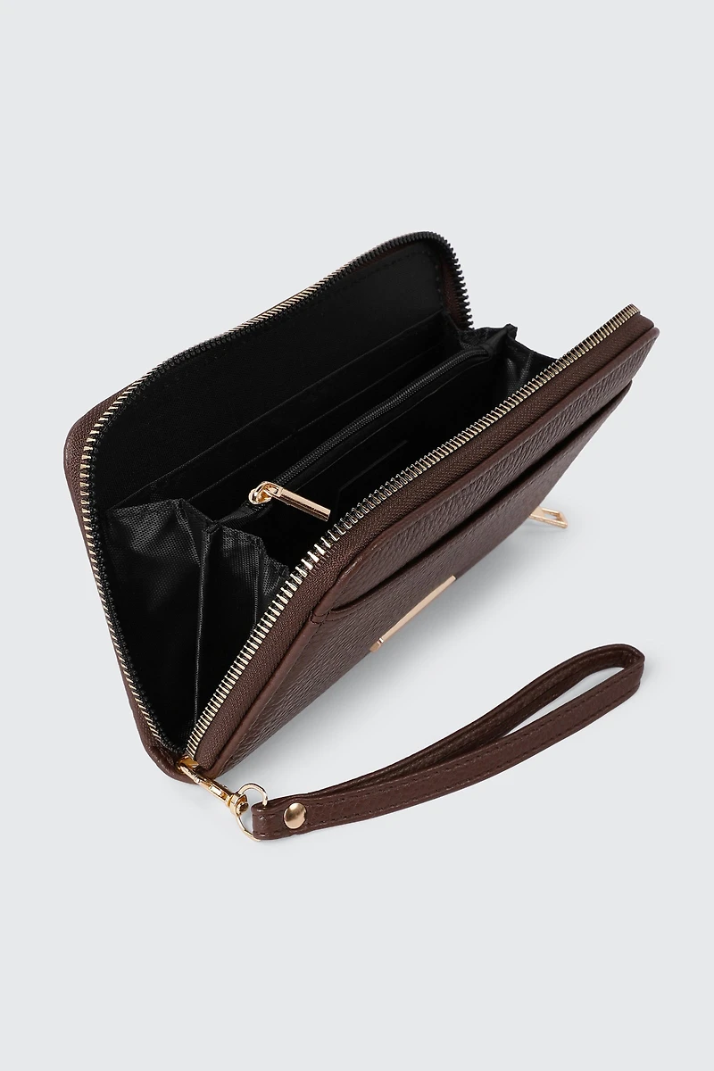Pebbled Zip Wallet