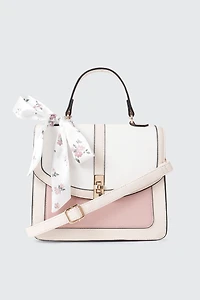 Sac à main en faux cuir avec foulard