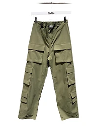 8586: V-CUT Cargo Pants