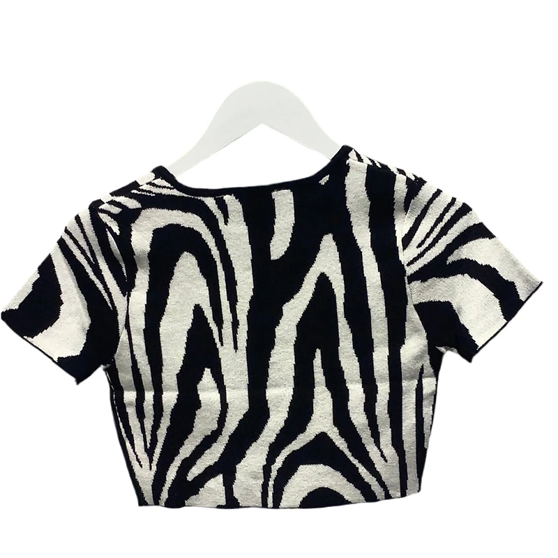8586: ZEBRA PRINT CROP TOP