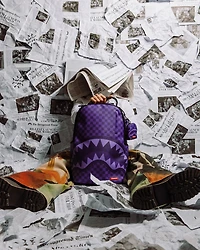SPRAYGROUND: ALL SYSTEMS GO SHARKS IN PARIS KEYCHAIN