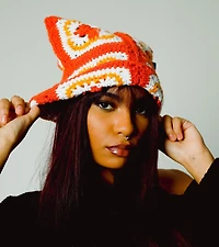 ARKYVE: CROCHET CAT HAT