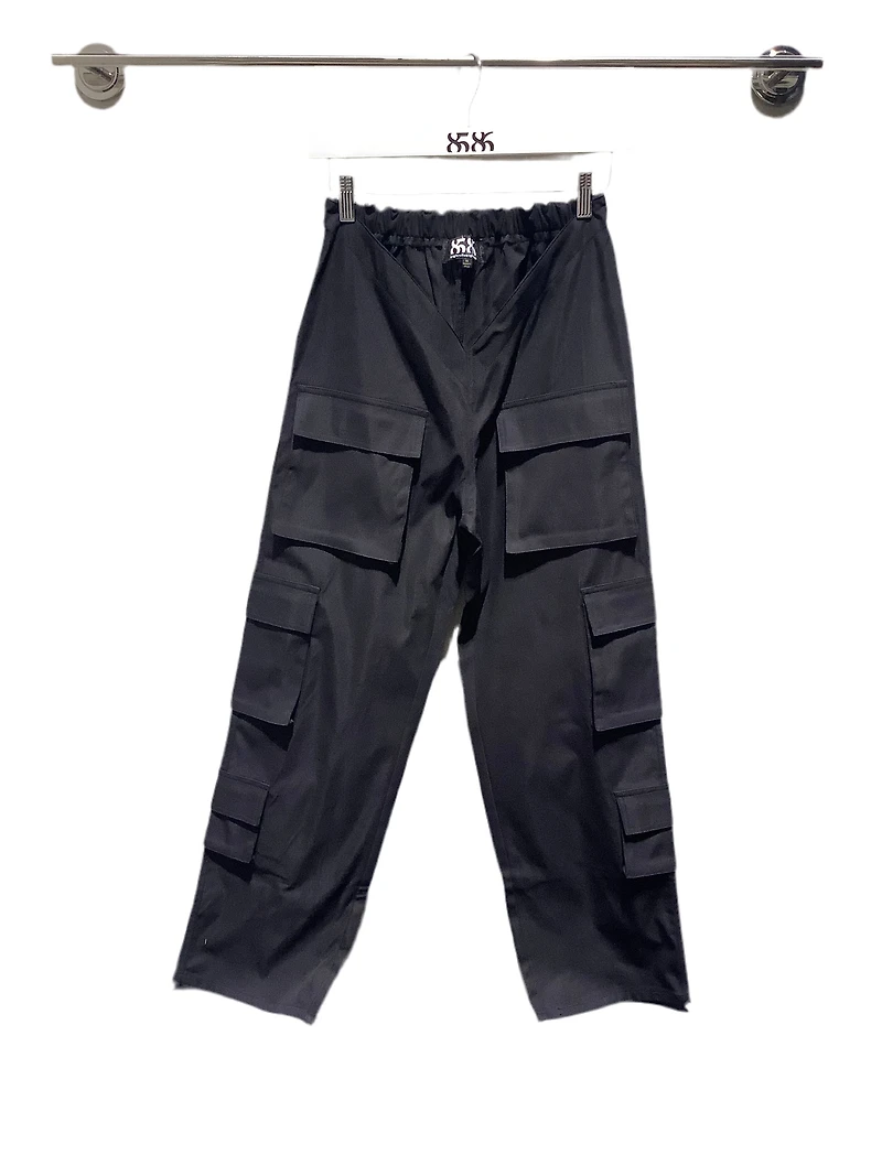 8586: V-CUT Cargo Pants