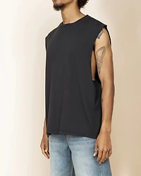 8586: SLEEVELESS MUSCLE TEE