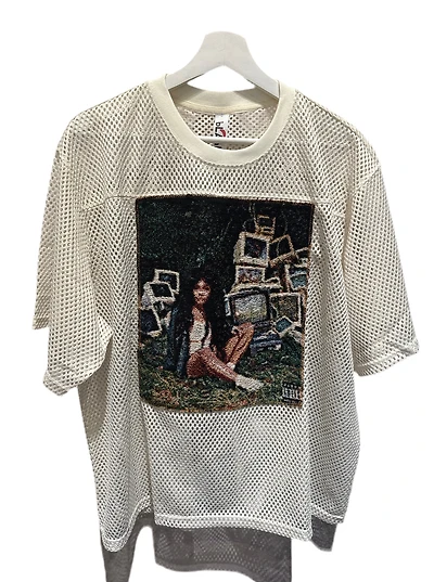 ANGEL GENTLE: SZA JERSEY MESH TAPESTRY TOP