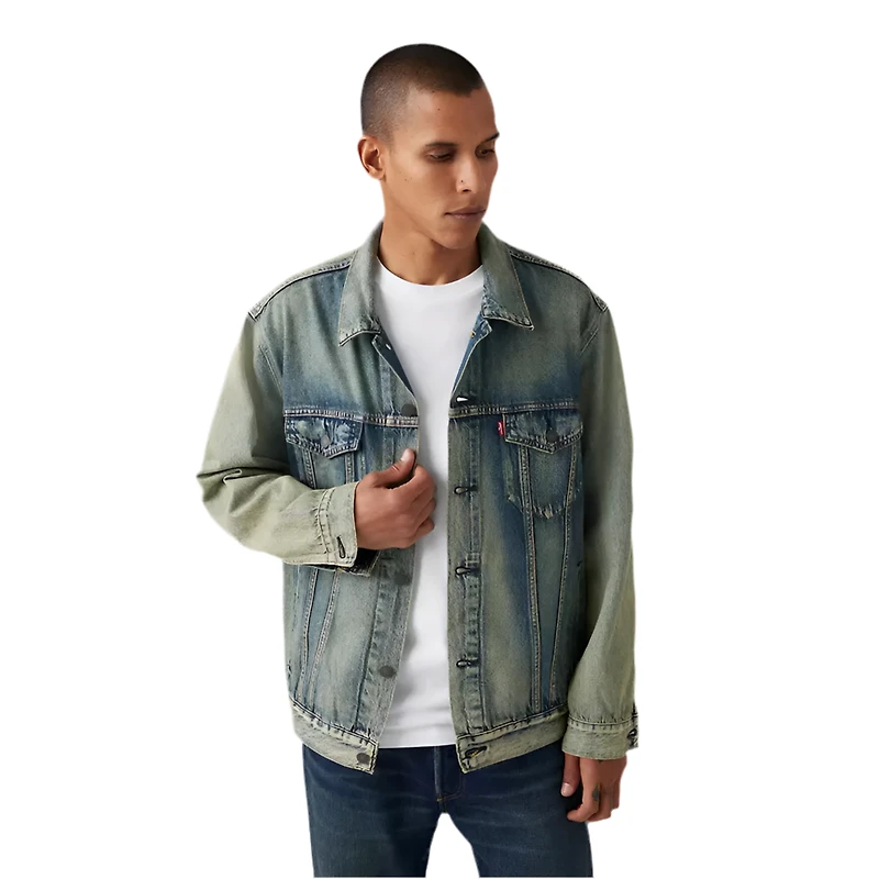 LEVI’S: LIGHTWEIGHT RELAXED FIT TRUCKER JACKET