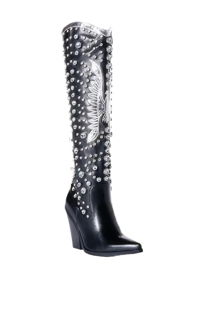 AZALEA WANG: UPBEAT WESTERN BOOTS