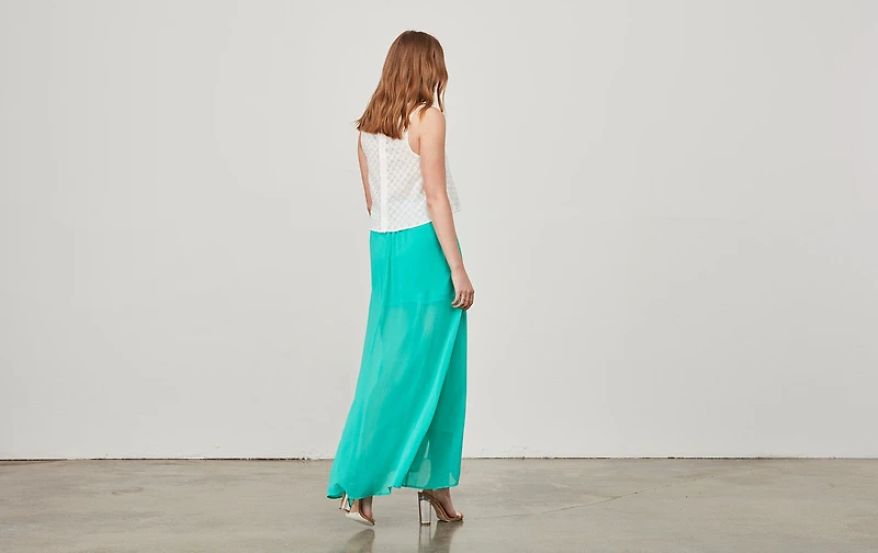 JACK BY BB DAKOTA: VITINA CRINKLE GAUZE MAXI SKIRT