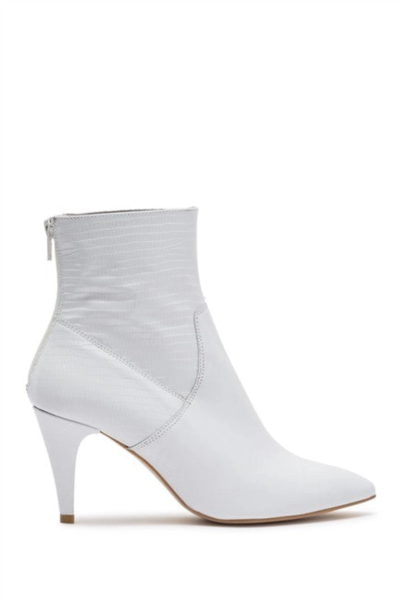 FREE PEOPLE: WILLA VEGAN LEATHER ANKLE BOOT