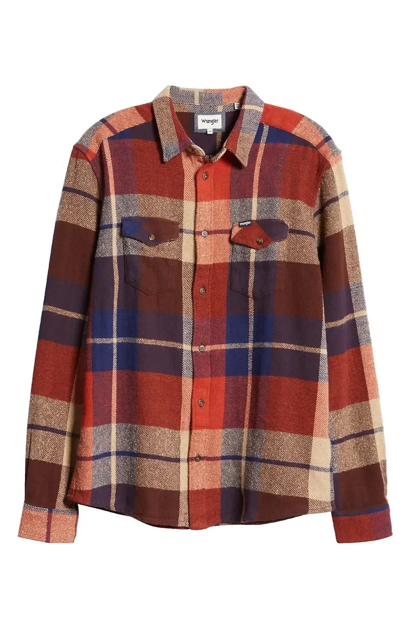 WRANGLER: PLAID FLANNEL BUTTON UP SHIRT