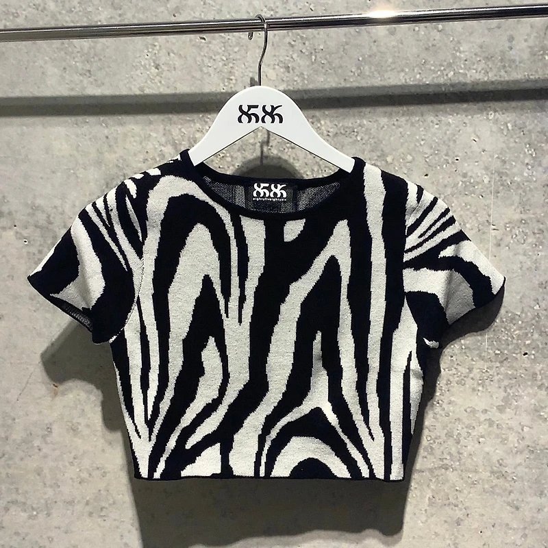 8586: ZEBRA PRINT CROP TOP