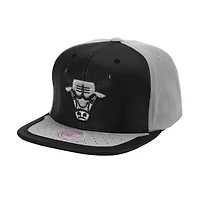 MITCHELL & NESS: NBA DAY ONE SNAPBACK BULLS