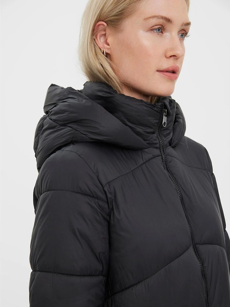 Vero Moda : Uppsala Long Puffer Coat