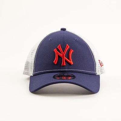 New Era : 940 Trucker NY Yankees Red Logo Snap Cap