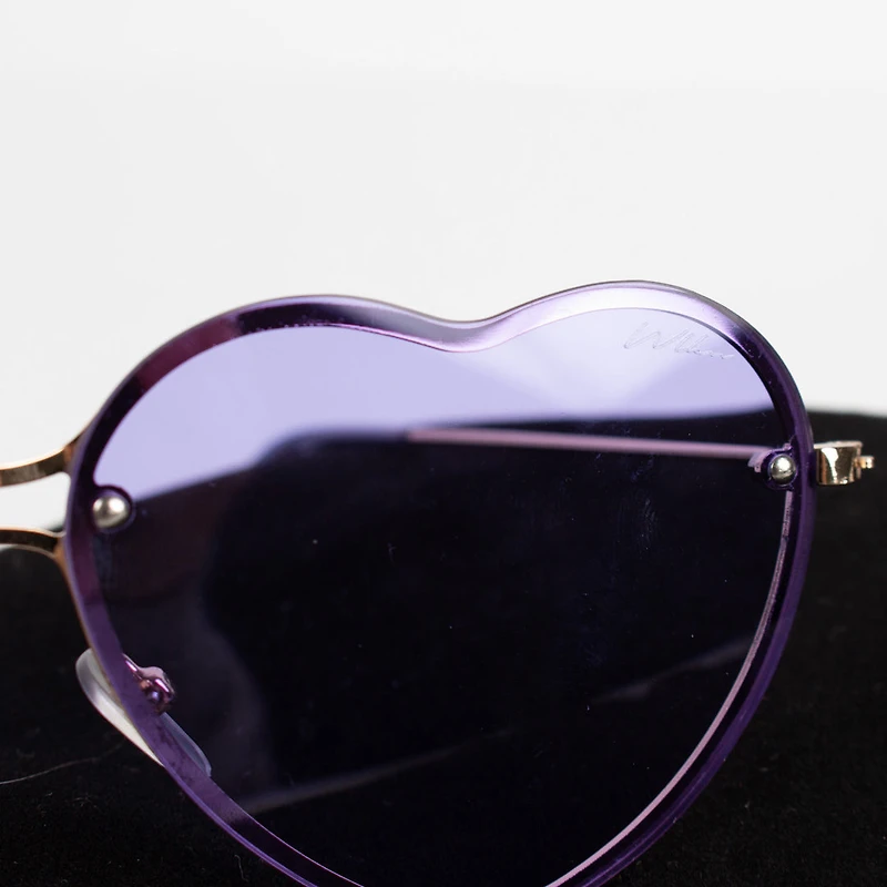 WLKN: Valencia Heart Sunglasses