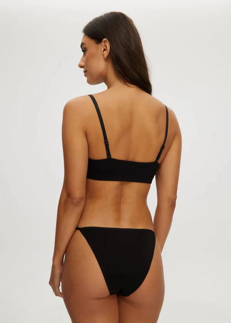 Essential Triangle Bra Black