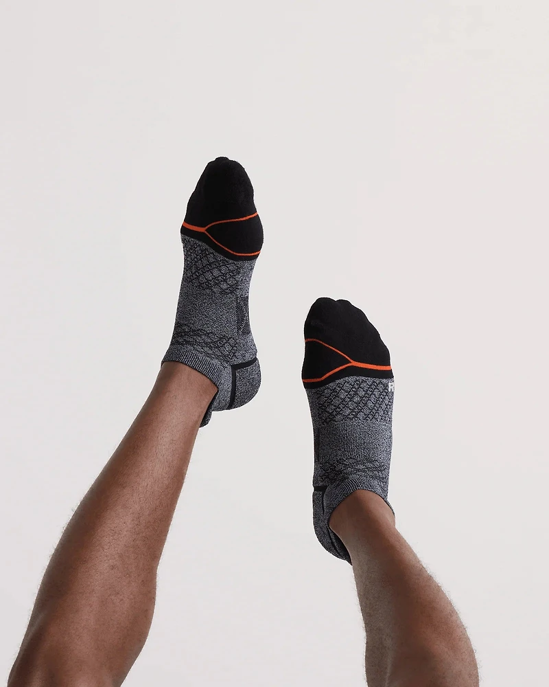 Foot Hold Black and White Short Socks