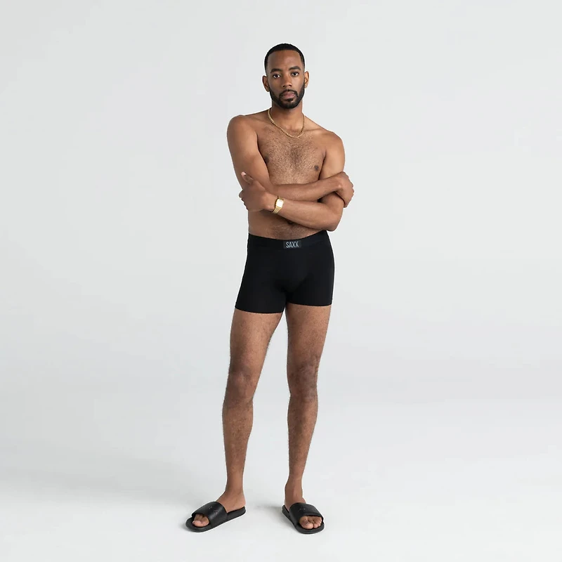 Saxx: 2 boxers & pairs of stockings