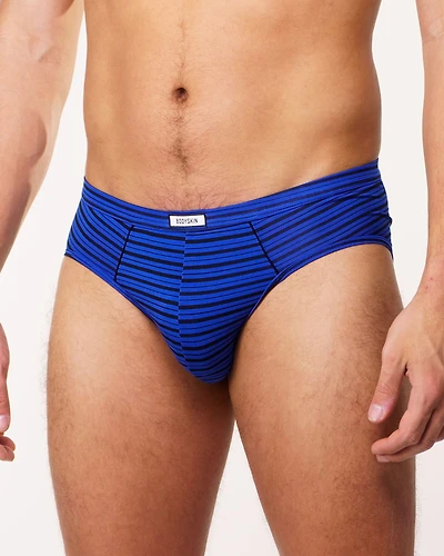 Slip Bodyskin bleu avec lignes