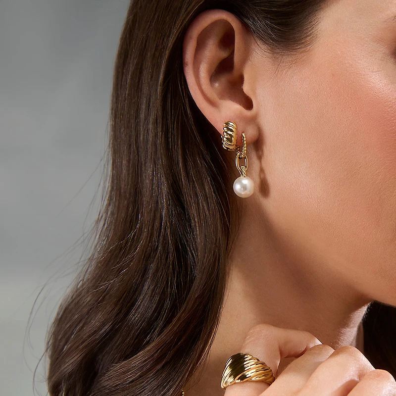 Lynn Huggie Earrings