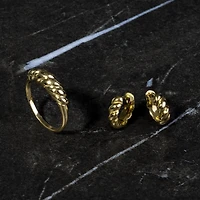 Croissant Ring