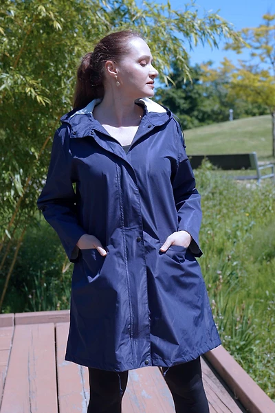 JULIET ULTRA-LIGHT RAINCOAT– EXTENDED SIZES(Final Sale)