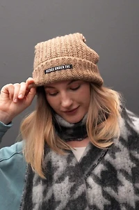 KNIT OVERSIZED BEANIE