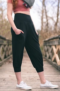 ROSY BAMBOO-BLEND CAPRIS-Restocked