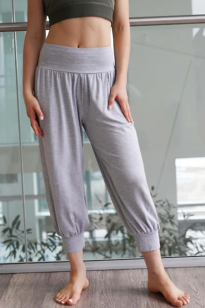 ROSY BAMBOO-BLEND CAPRIS-Restocked