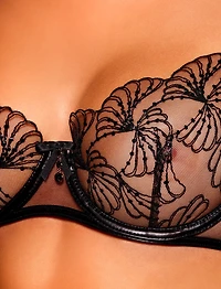 Elysha Black Bra