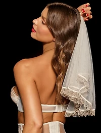 Louise Ivory Bridal Veil