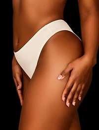 Everyday Smooths Ivory High Waist Panty