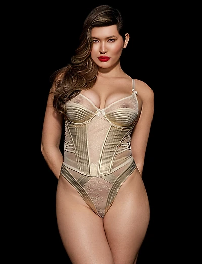Marilyn Ivory Bustier