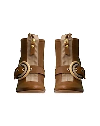 Chewy-Buckle Lowboot
