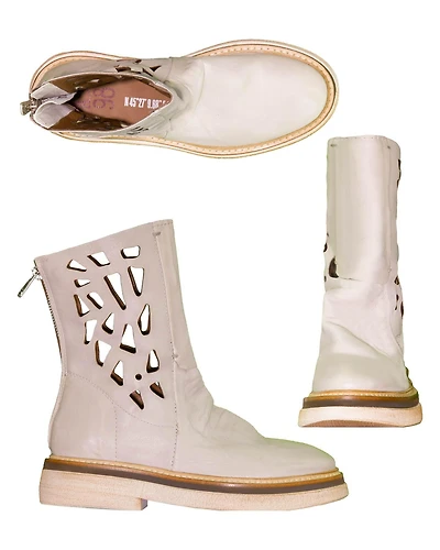 Idle Boots