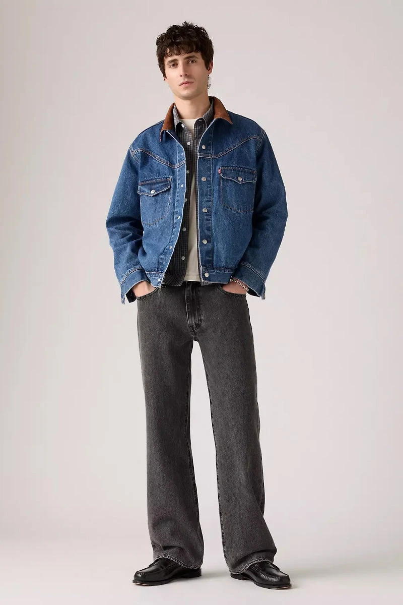 567 Relaxed Flare Jeans