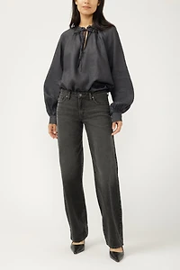 Loose & Low Straight Jeans