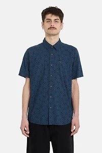 Scaler Stone Woven Short Sleeve