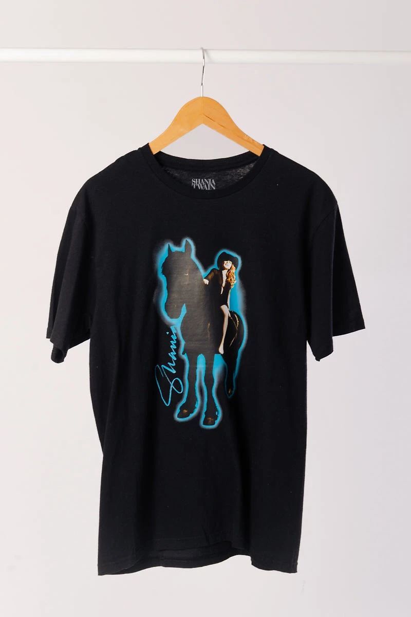 Shania Up! Tee