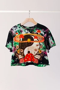 Yin-Yang Mushroom Tie-Dye Crop Tee