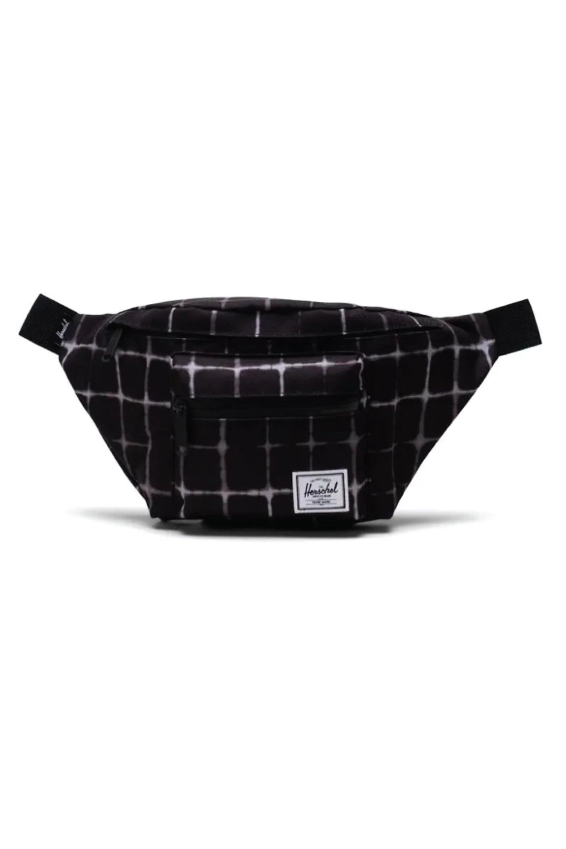 Seventeen Hip Pack