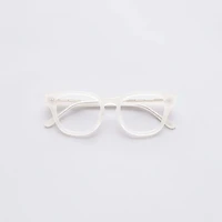 Esquire - Linen Glasses 