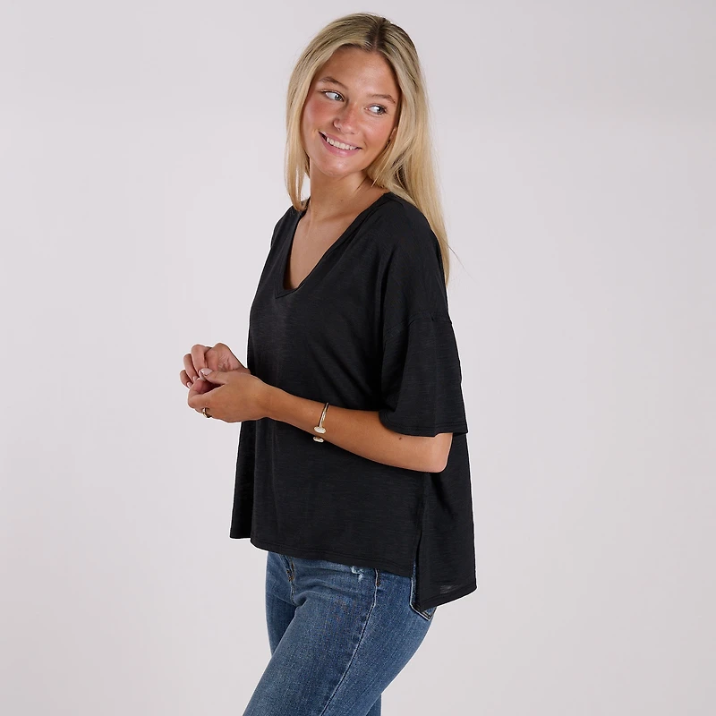 Side Slit V-Neck Short Sleeve Top