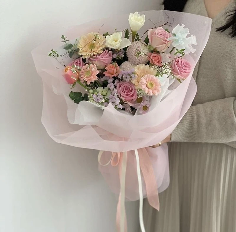 Pastel Garden Arrangement - Fresh Flowers