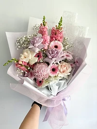 Alexa Arrangement - Fresh Flowers