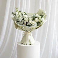 Giselle Arrangement - Fresh Flowers