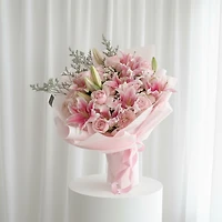 Love for Lily Arrangement - Fresh Flowers