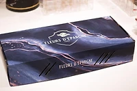 Fleurs D'epargne Large Fragrant Gift Box